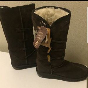 Emu button detail tall boots